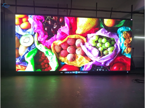 ¿Cómo configurar y utilizar una pantalla LED móvil de alquiler para eventos?